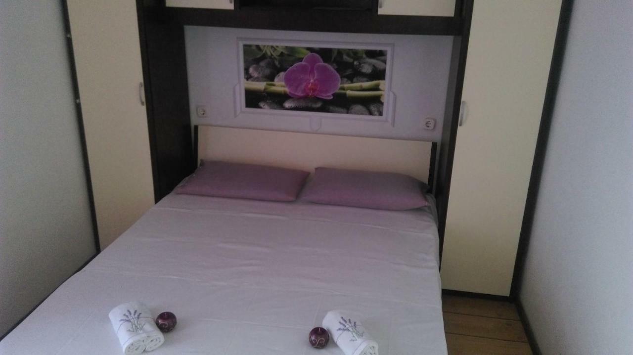בול Apartman Restovic מראה חיצוני תמונה