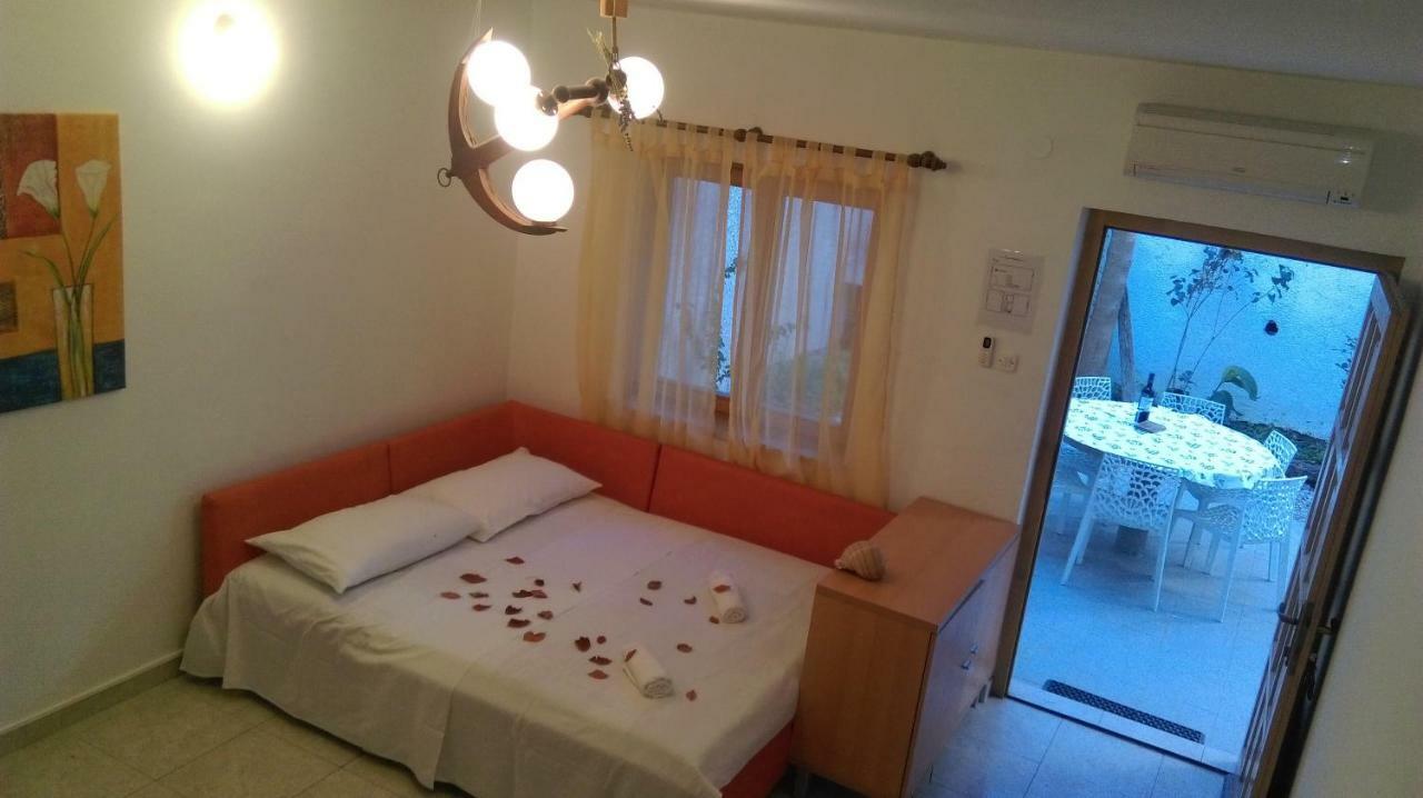 בול Apartman Restovic מראה חיצוני תמונה