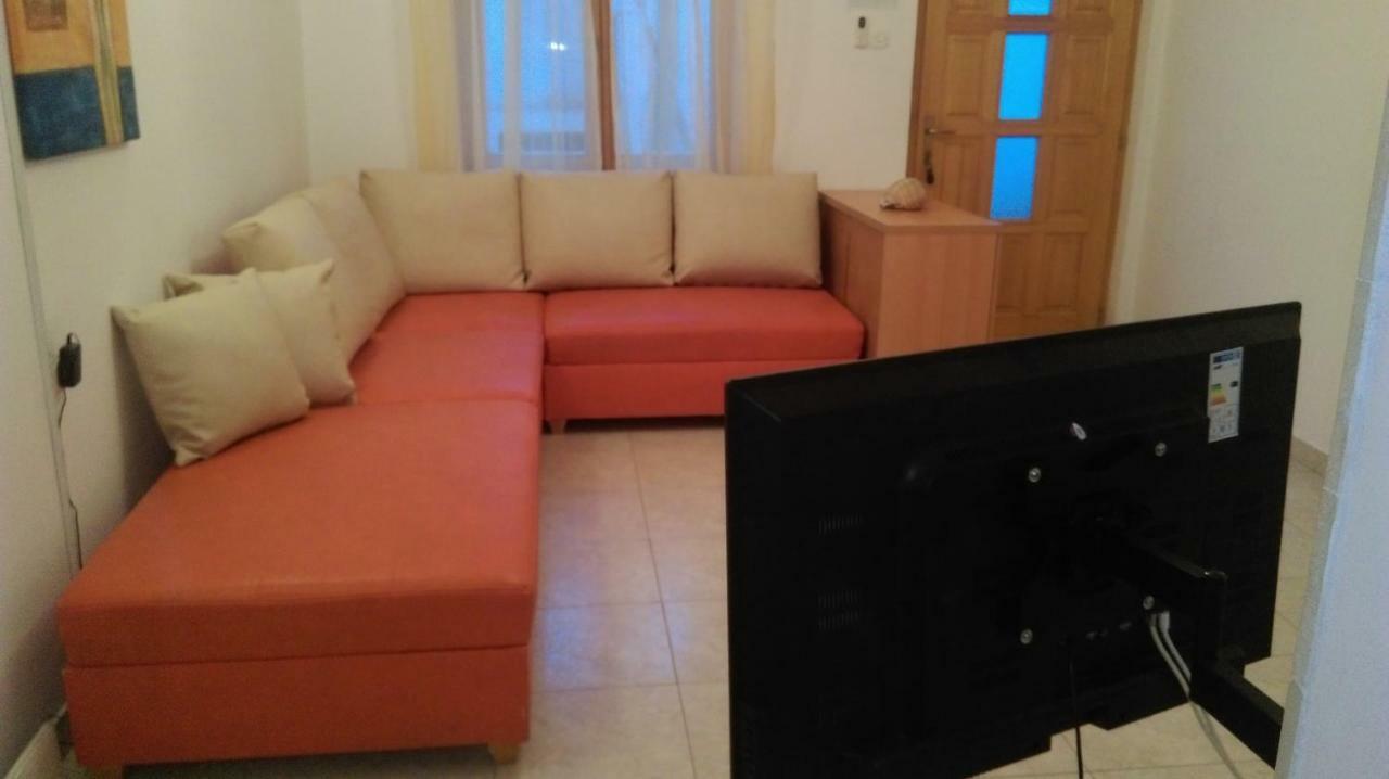 בול Apartman Restovic מראה חיצוני תמונה