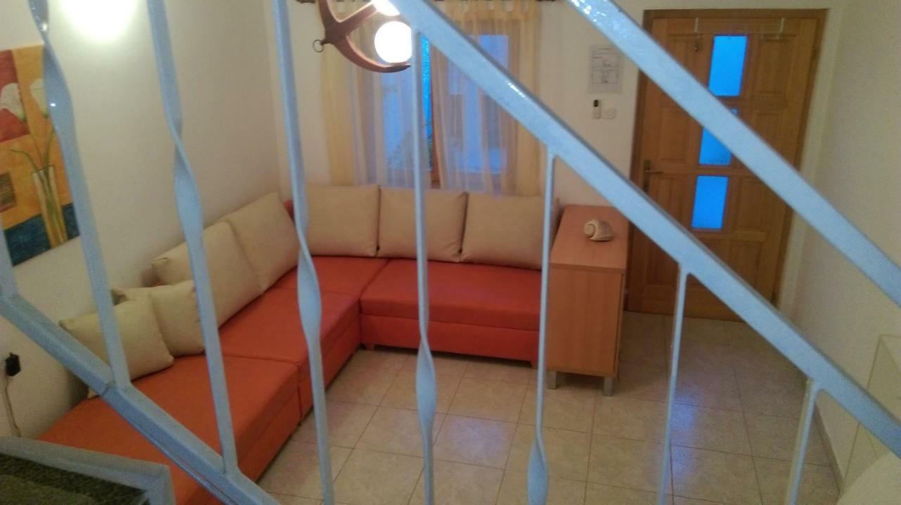 בול Apartman Restovic מראה חיצוני תמונה