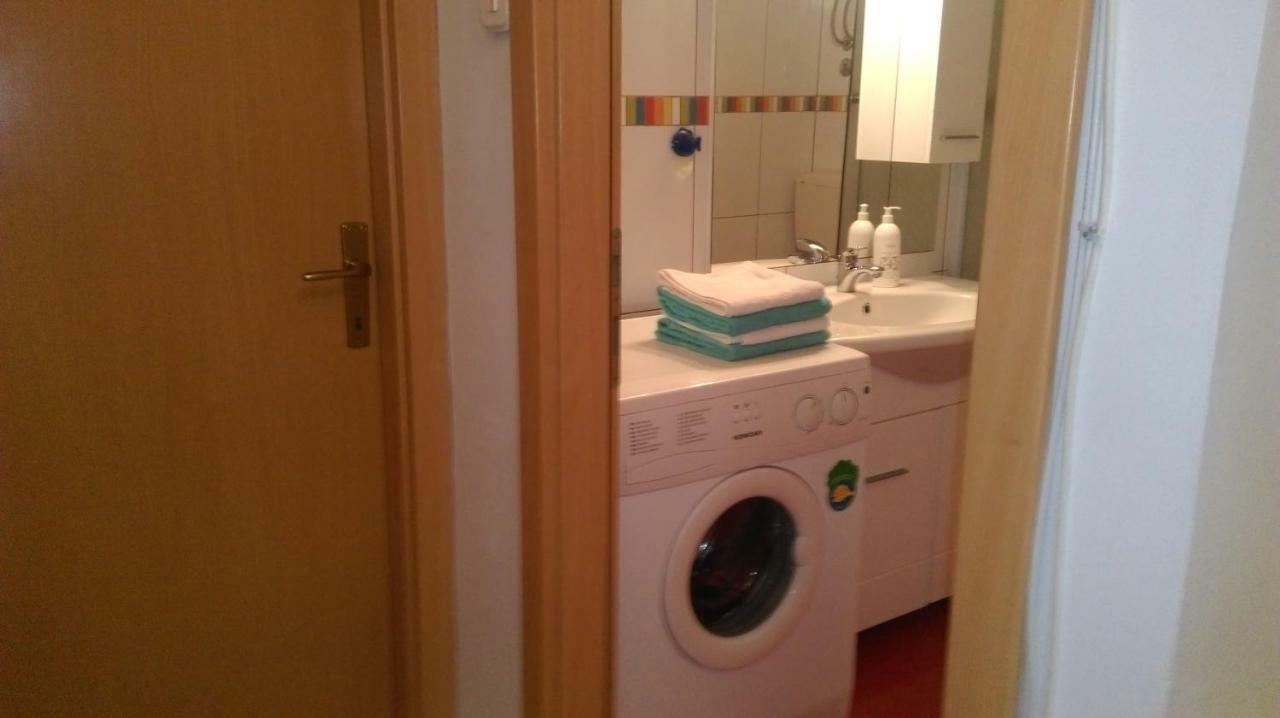 בול Apartman Restovic מראה חיצוני תמונה