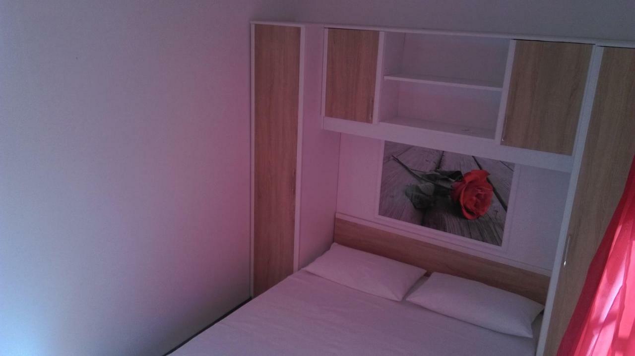בול Apartman Restovic מראה חיצוני תמונה