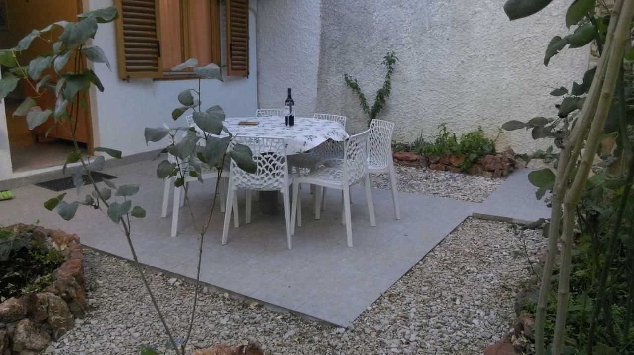 בול Apartman Restovic מראה חיצוני תמונה